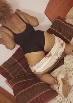 TORNATA AILEN BELLA DONNA MATURA UNICA SPECIALE E VERA UNA VERA PORCONA.. CIAO RAGAZZI ECCOMI TORNATA A CASA FACCIO TUTTO CON CALMA MASSAGGIO PROSTAT